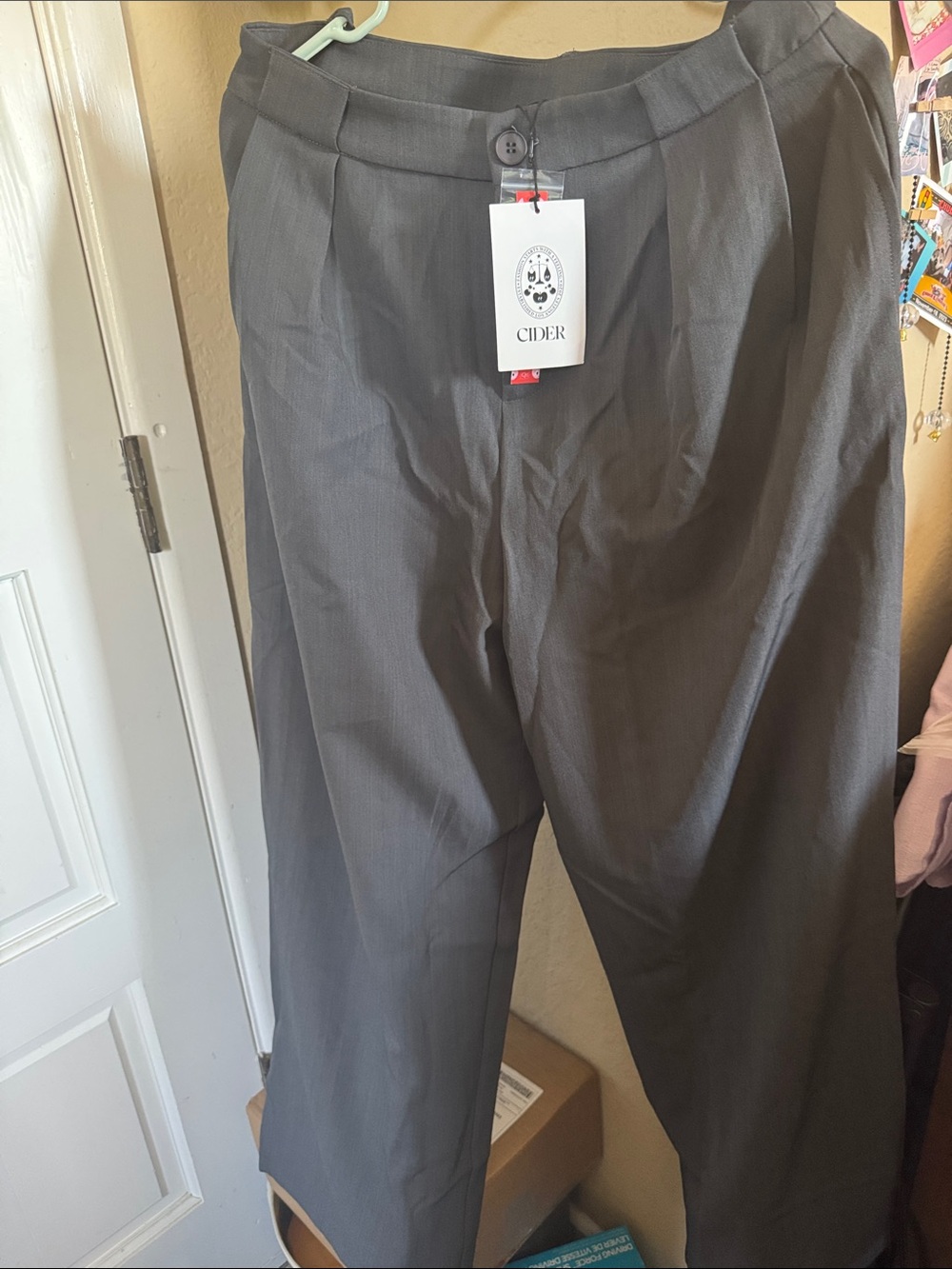Cider womens Gray Pleated Dress Pants